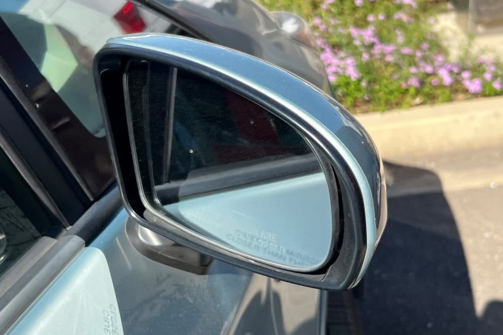 Thumbnail: 2015 Toyota Prius - 16