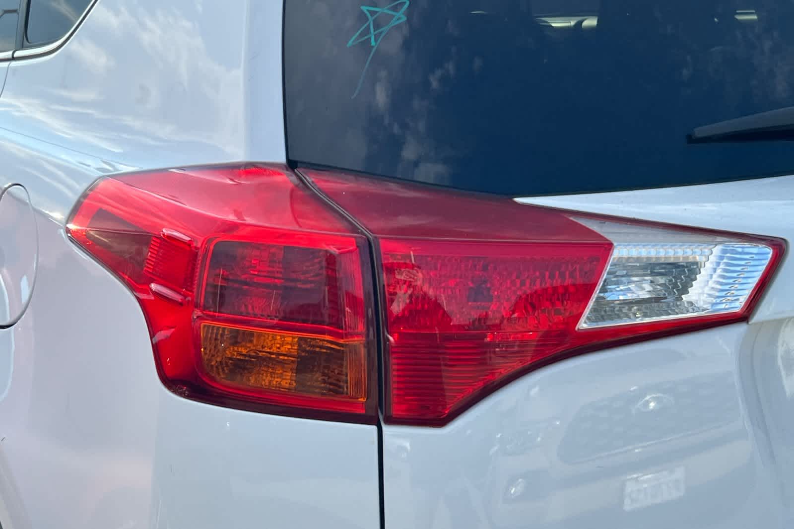 Thumbnail: 2014 Toyota RAV4 - 12