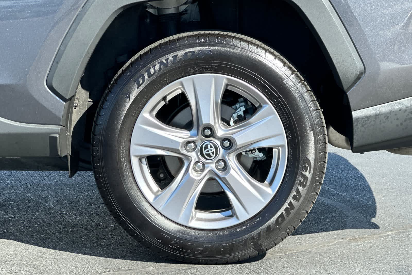 Thumbnail: 2024 Toyota RAV4 - 31