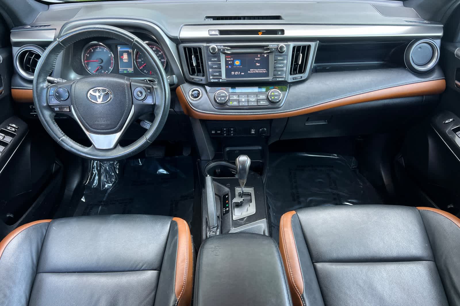 Thumbnail: 2016 Toyota RAV4 - 3