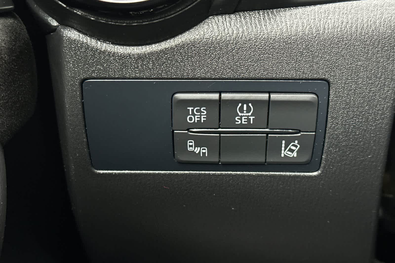 Thumbnail: 2016 Mazda CX-3 - 30