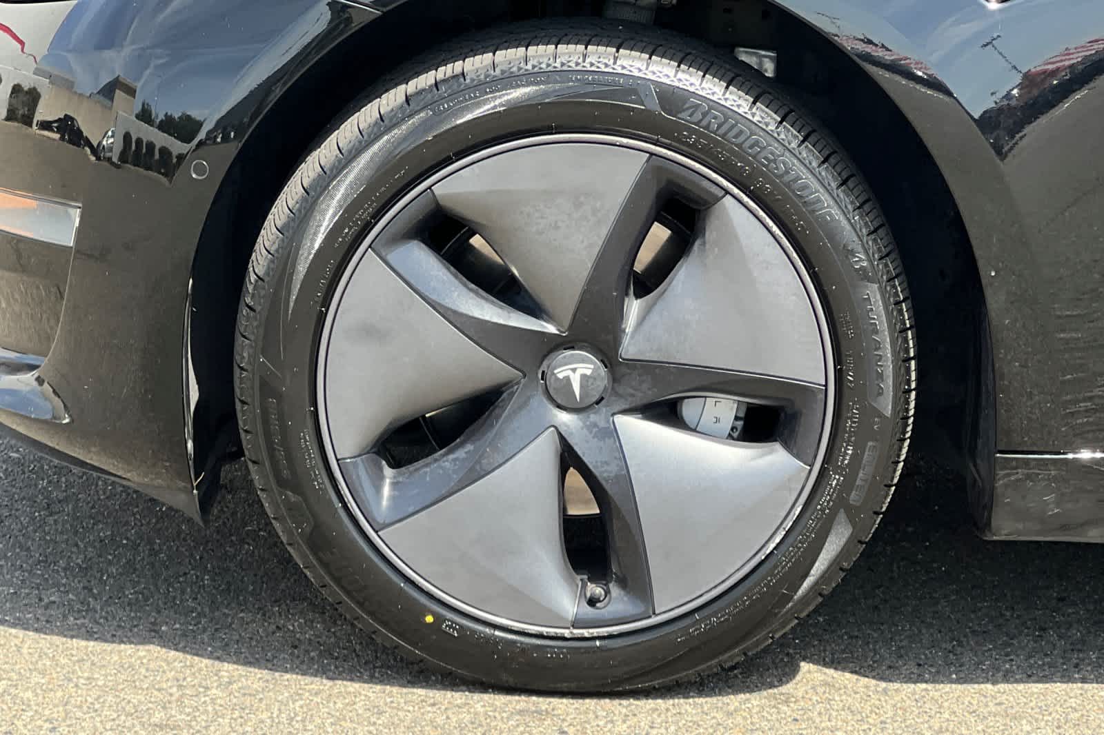 Thumbnail: 2019 Tesla Model 3 - 28