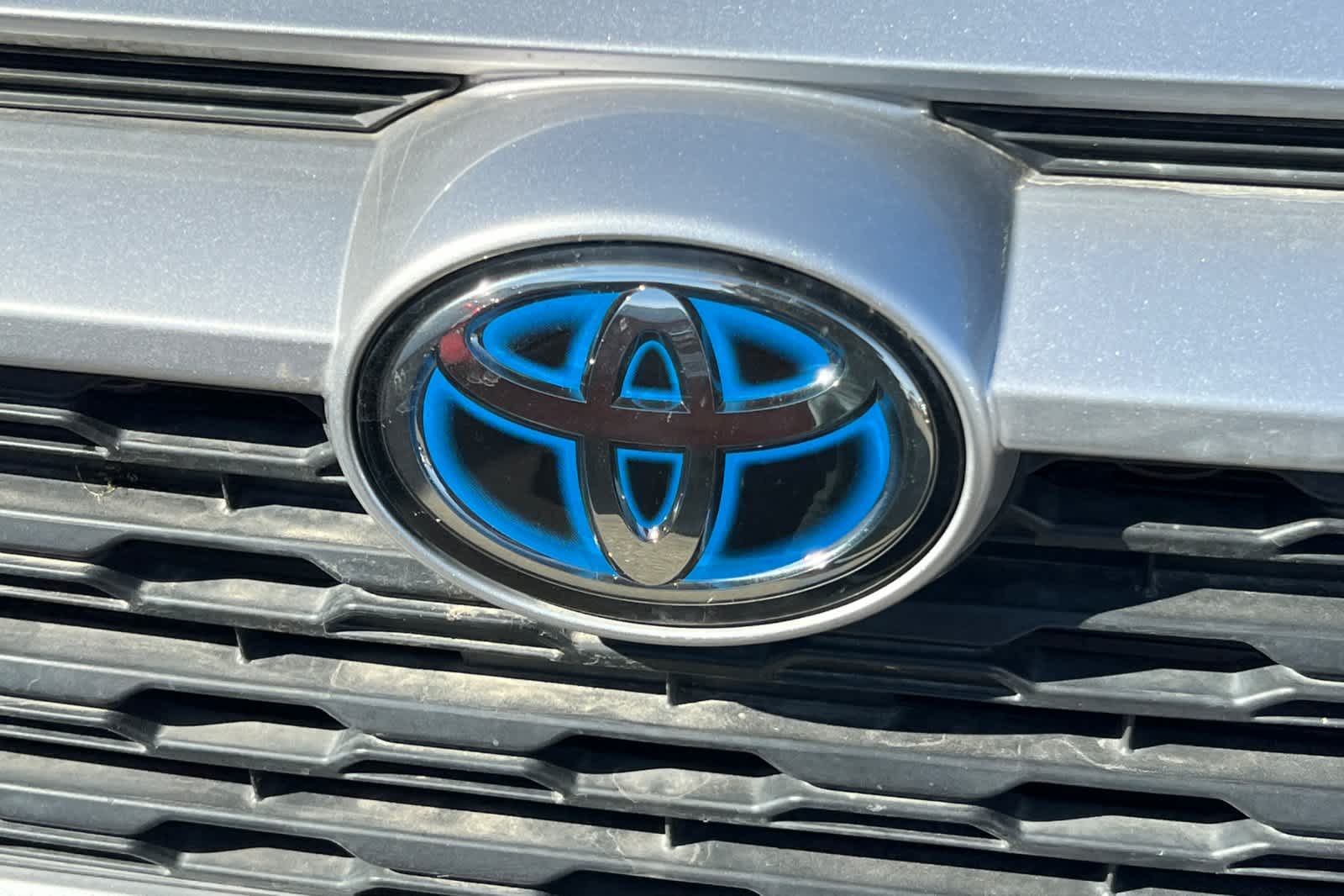 Thumbnail: 2021 Toyota RAV4 - 13