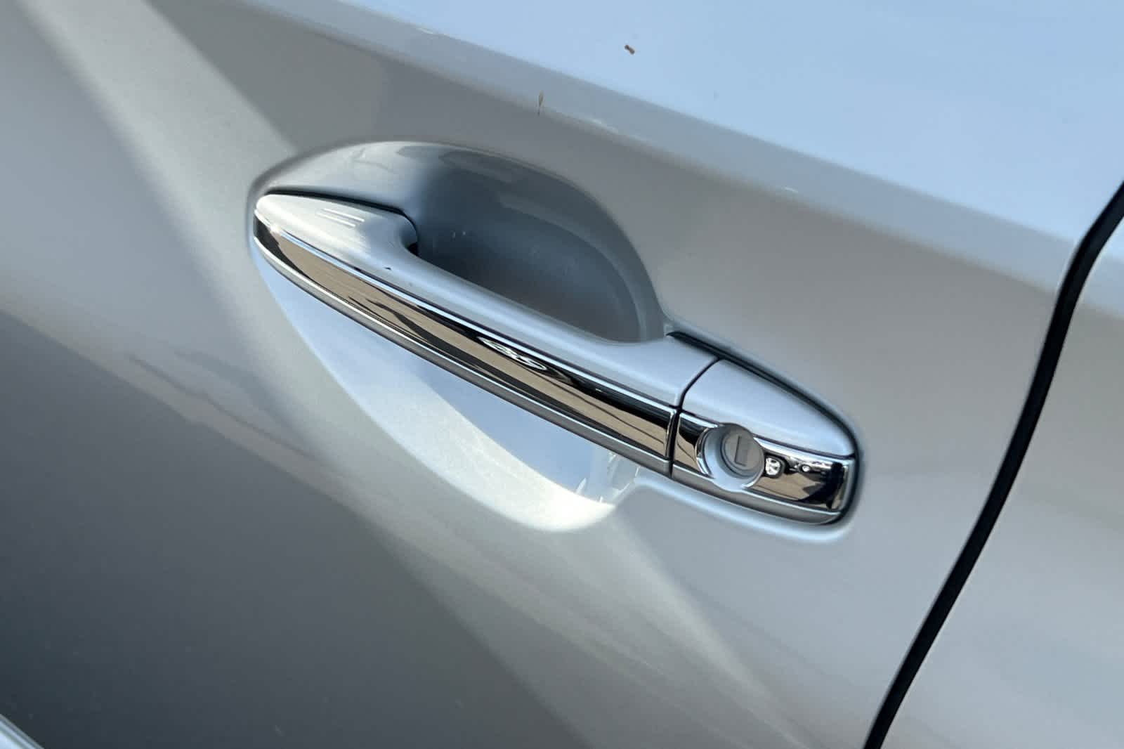 Thumbnail: 2013 Toyota Avalon - 19