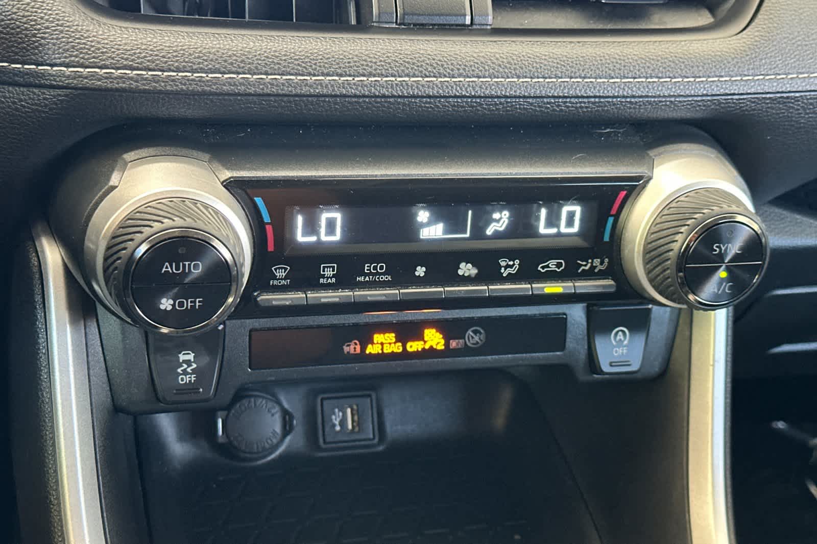 Thumbnail: 2023 Toyota RAV4 - 22