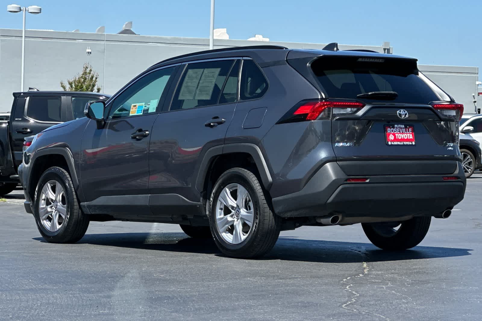Thumbnail: 2022 Toyota RAV4 - 7