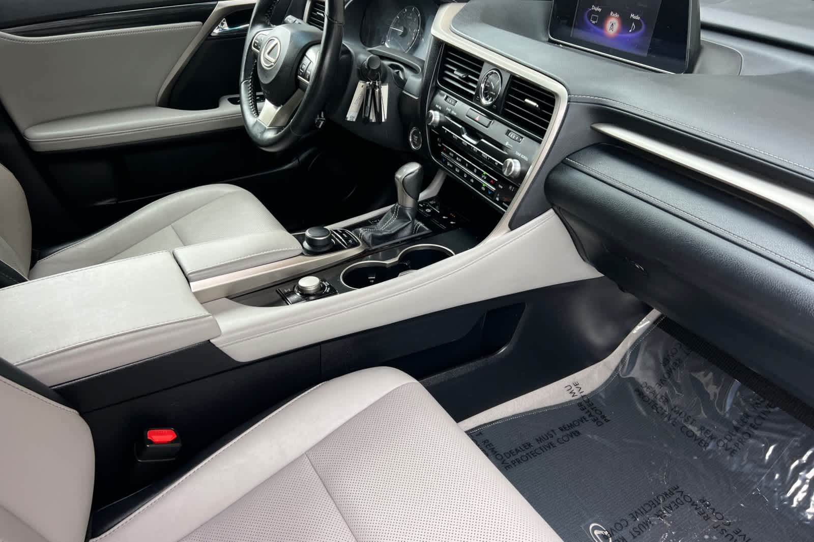 Thumbnail: 2016 Lexus RX - 17