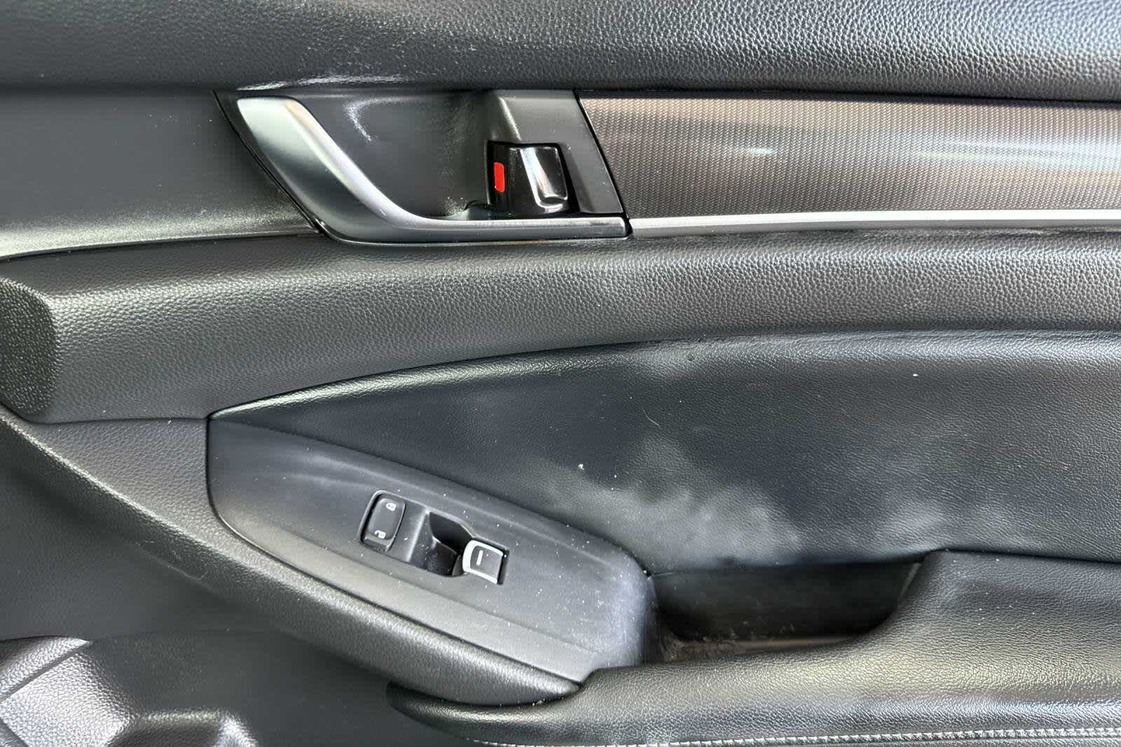 2018 Honda Accord Sport 17