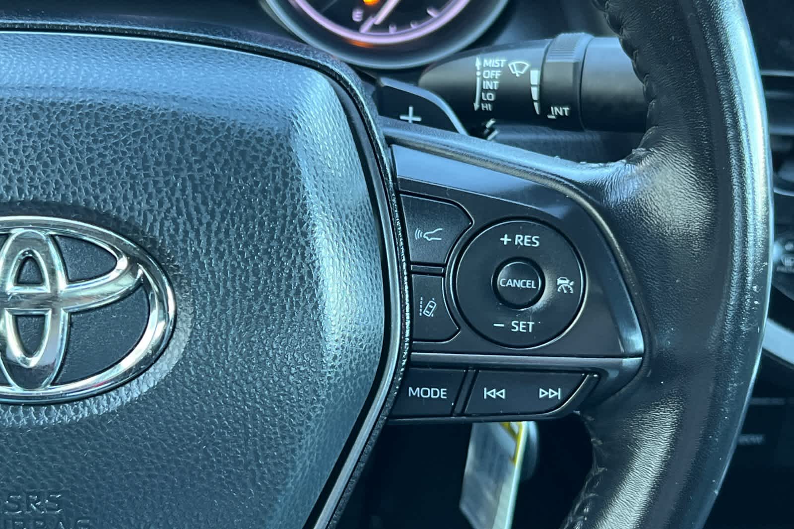 Thumbnail: 2022 Toyota Camry - 23