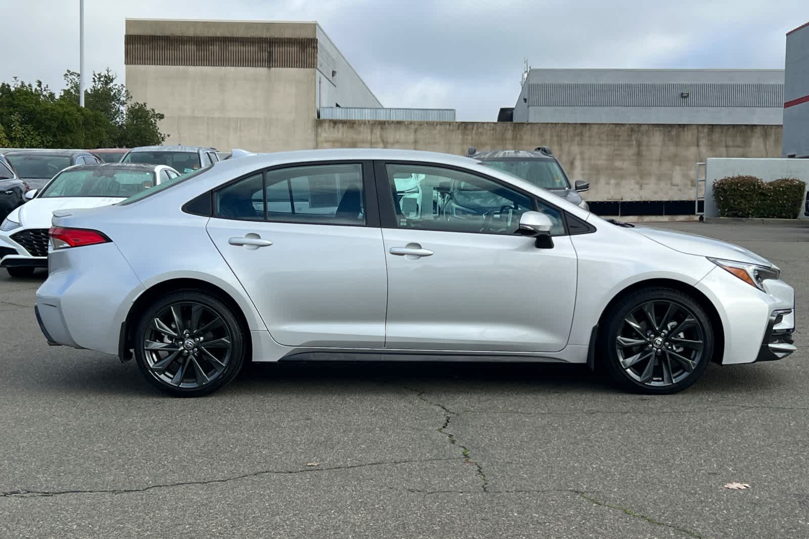 Thumbnail: 2025 Toyota Corolla - 6