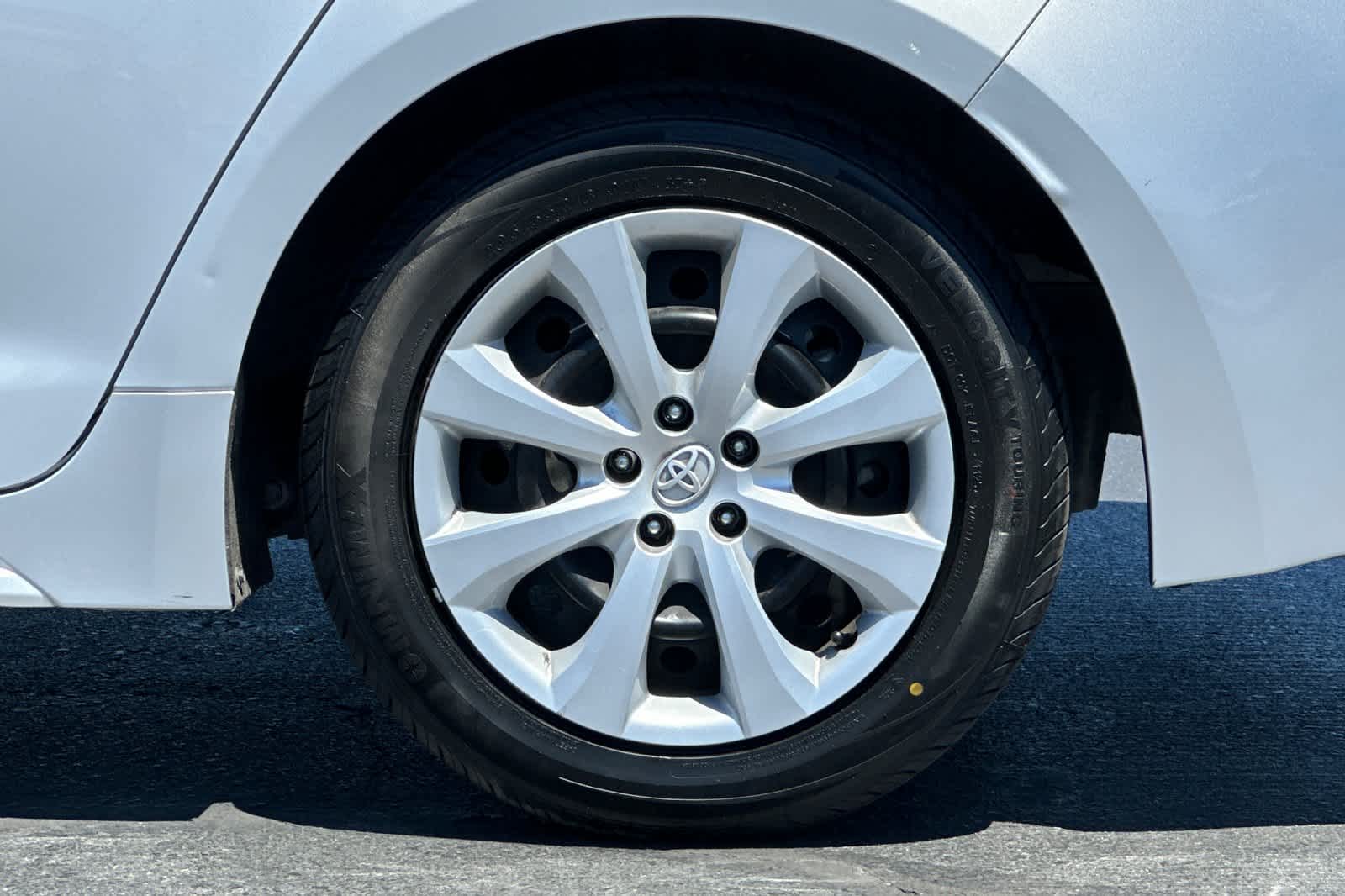 Thumbnail: 2023 Toyota Corolla - 29