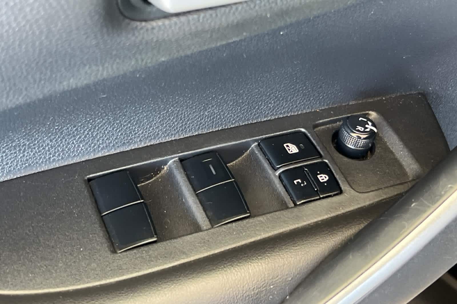 Thumbnail: 2021 Toyota Corolla - 13