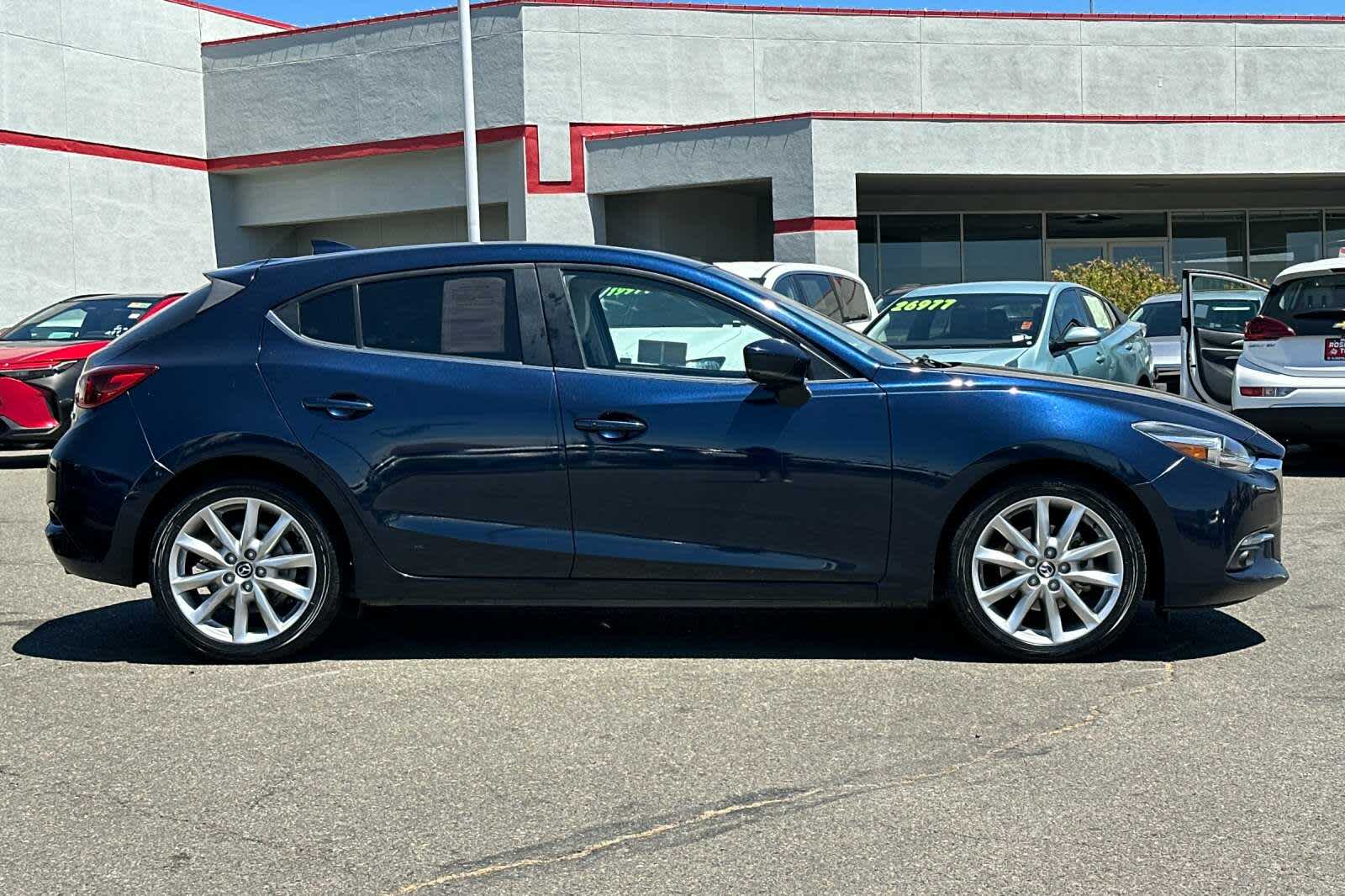 Thumbnail: 2017 Mazda Mazda3 - 6