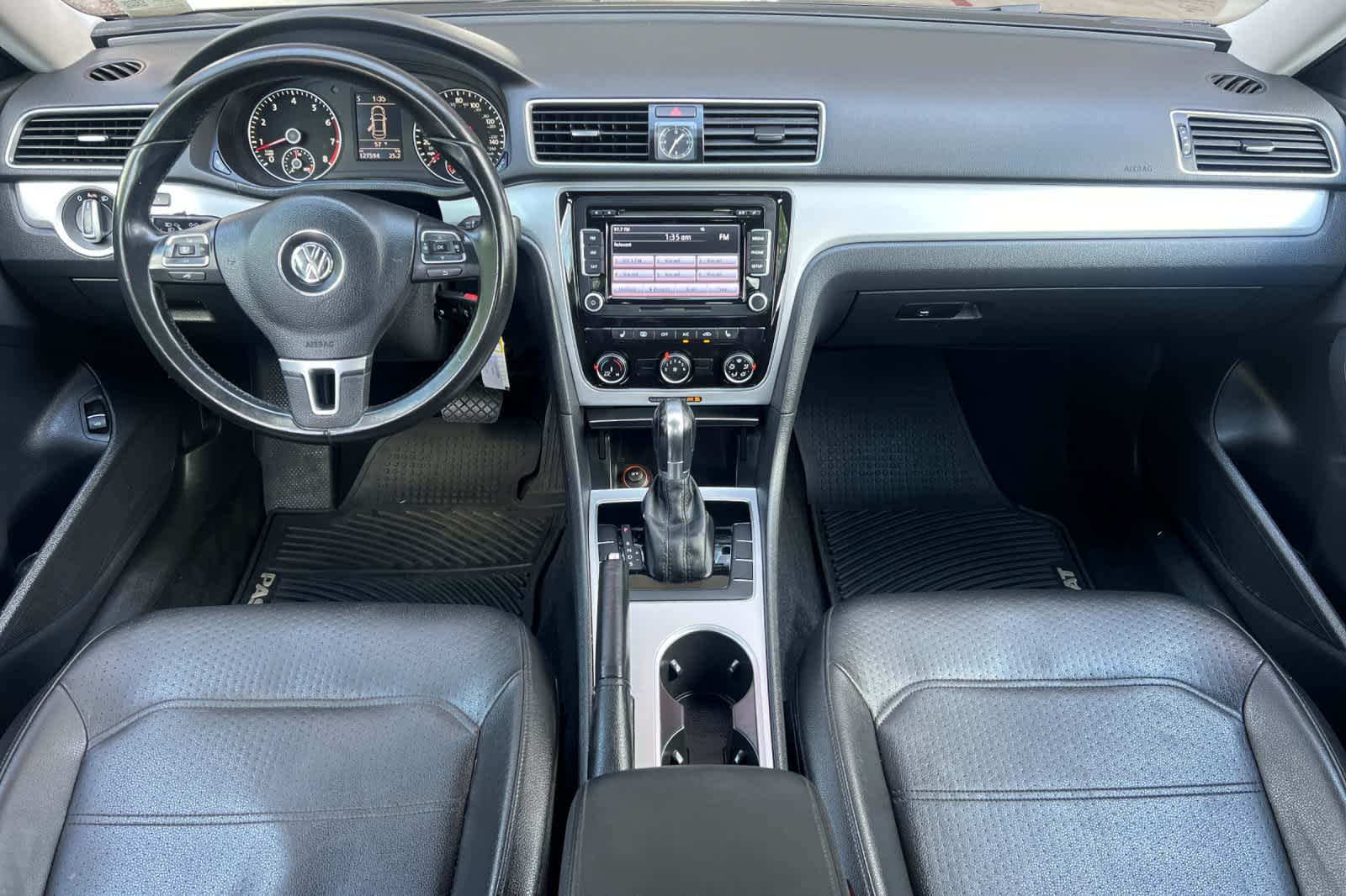 Thumbnail: 2013 Volkswagen Passat - 3