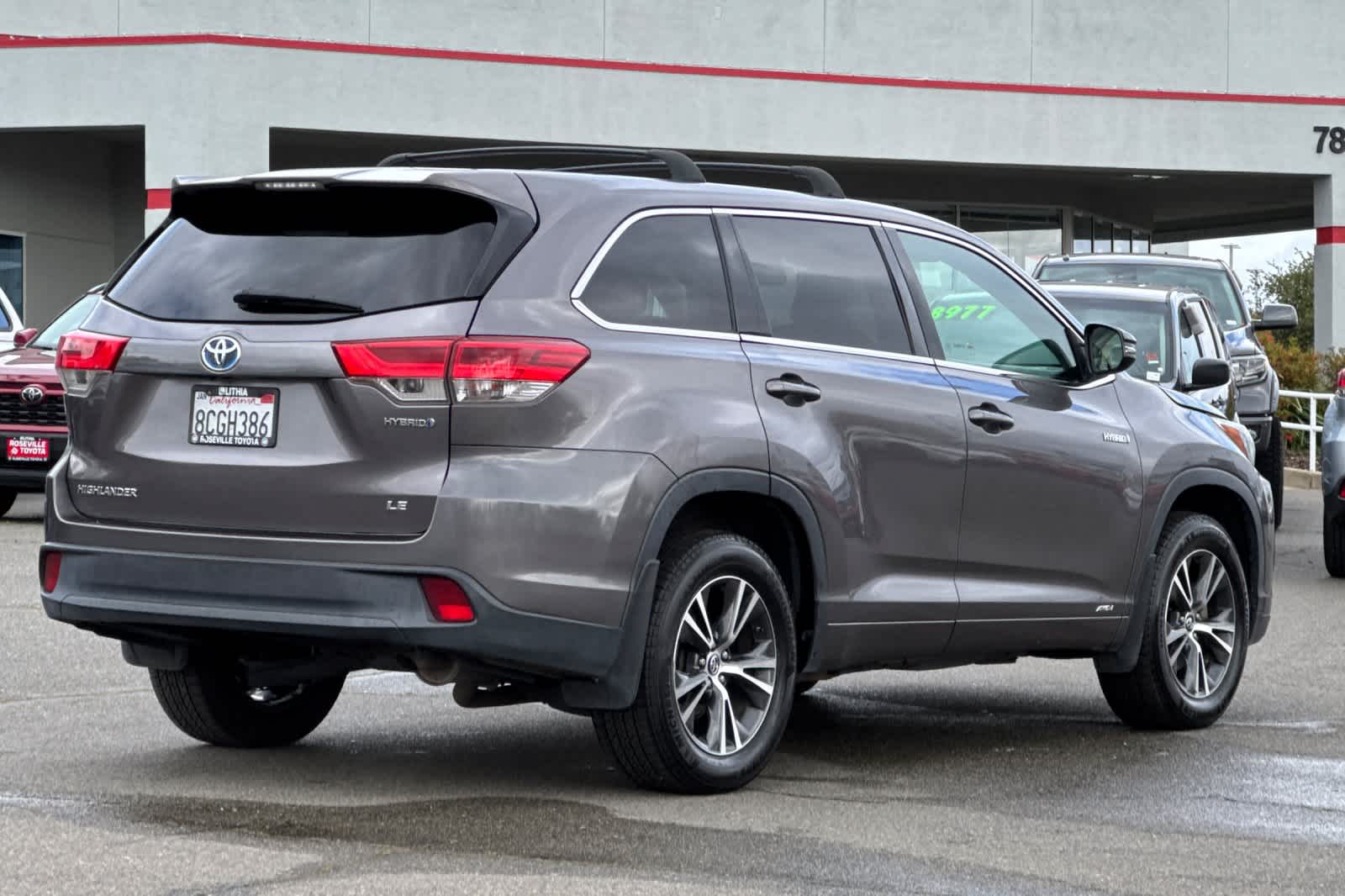 2018 Toyota Highlander LE 2