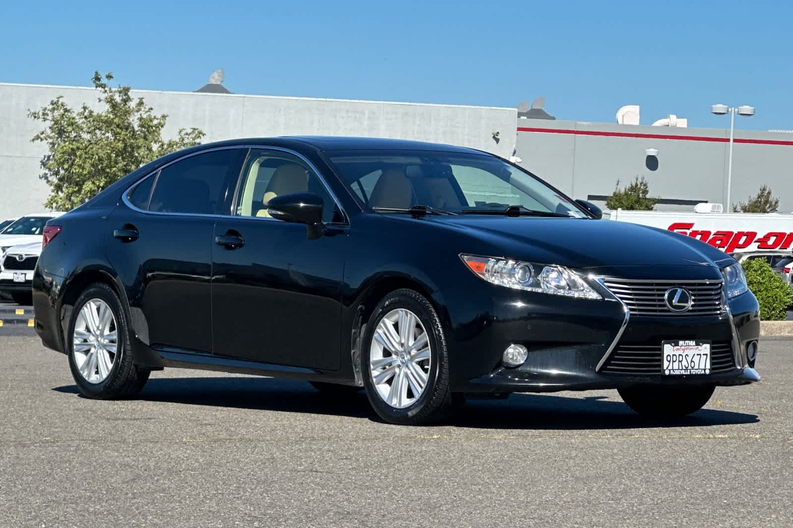 Thumbnail: 2014 Lexus ES - 5