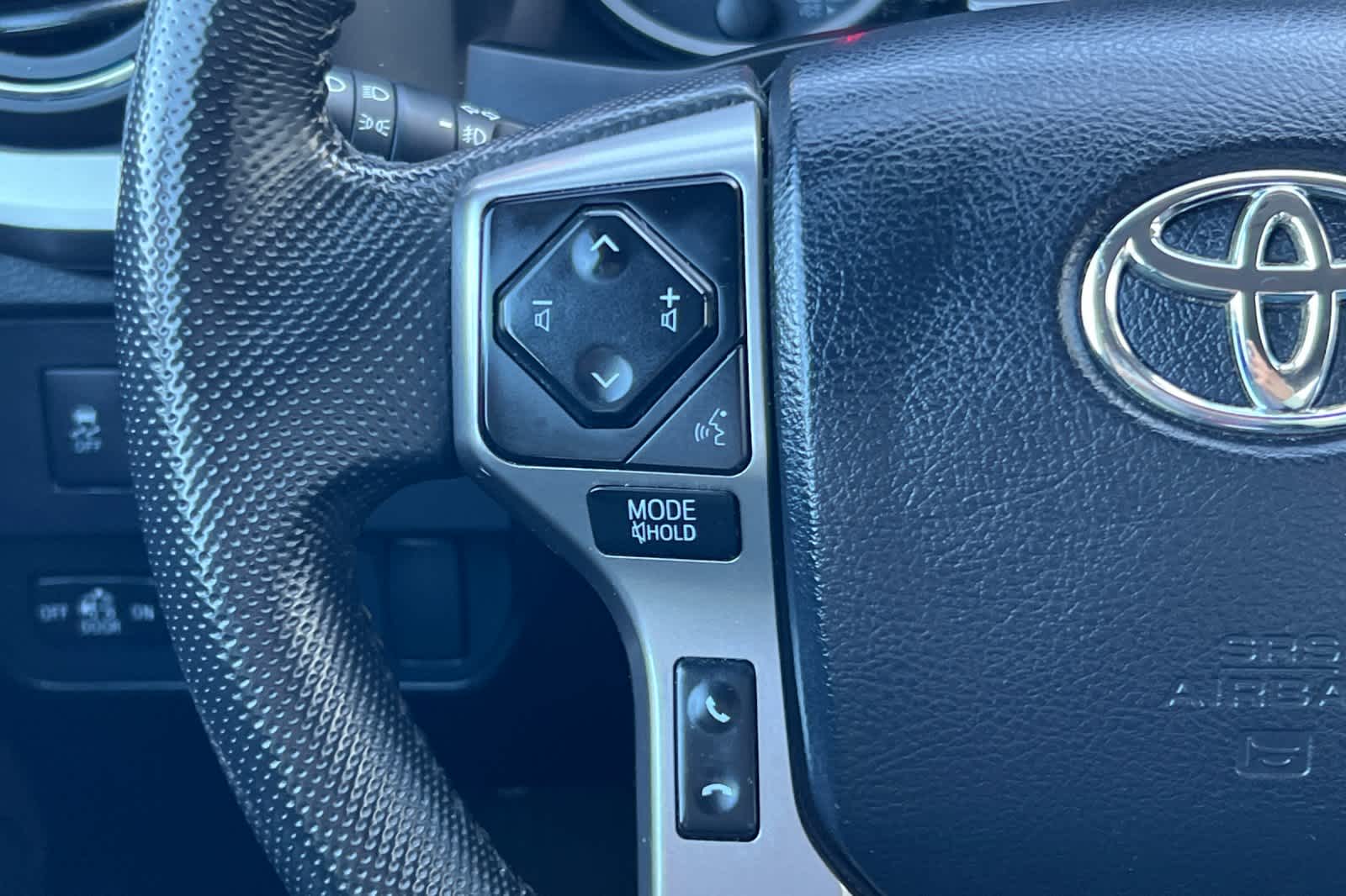 Thumbnail: 2023 Toyota Tacoma - 24