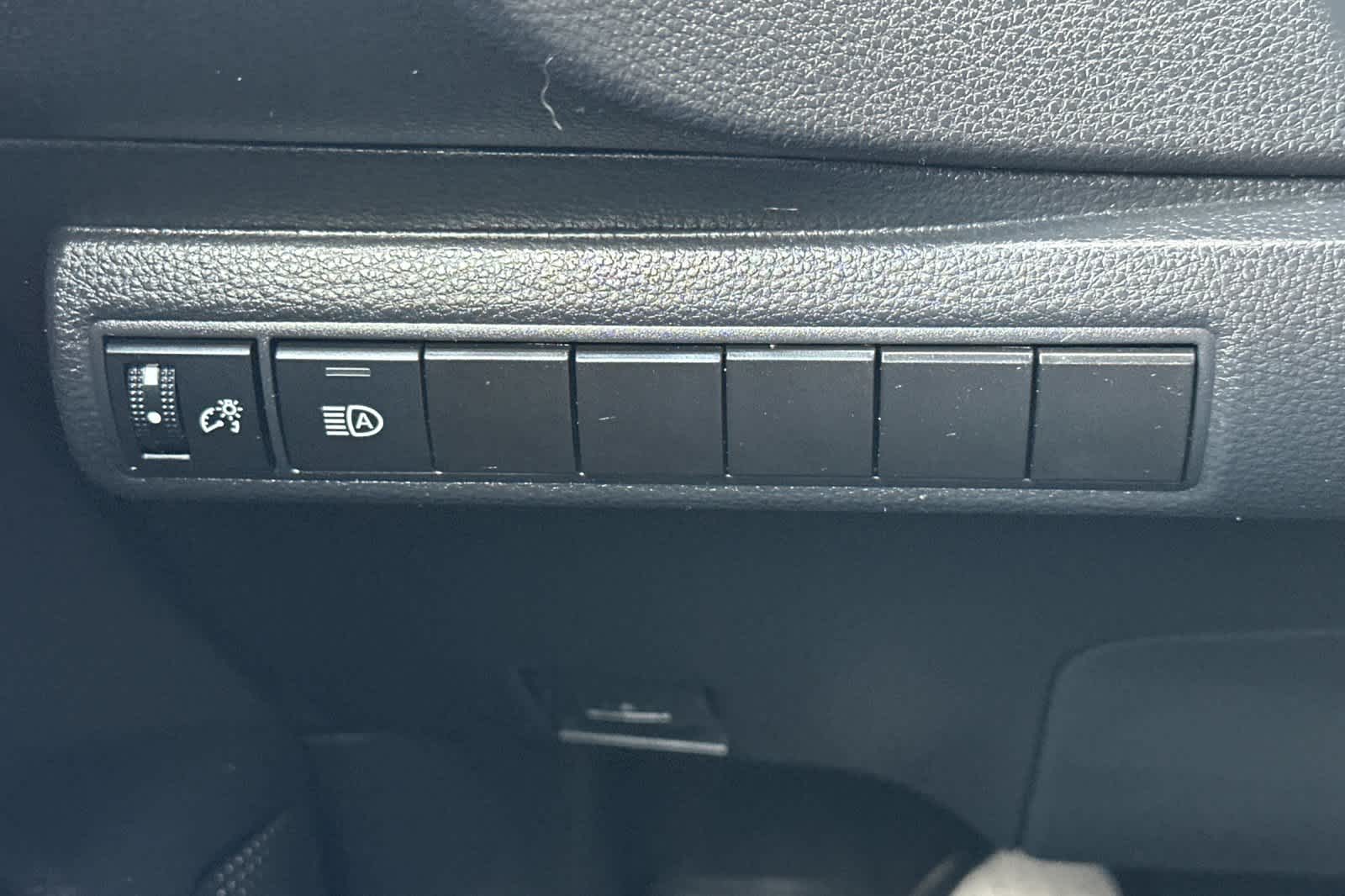 Thumbnail: 2022 Toyota Corolla - 28