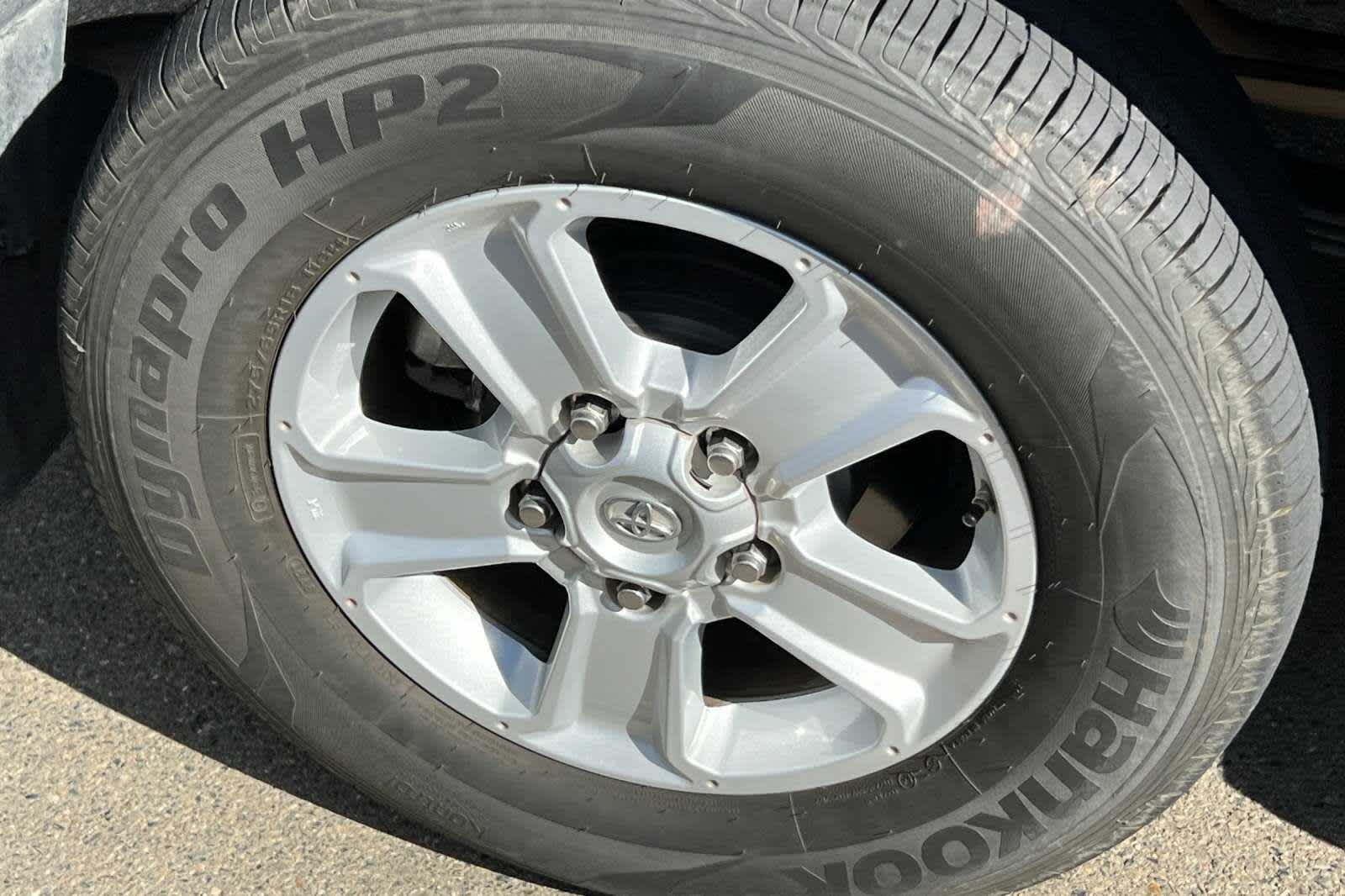 Thumbnail: 2019 Toyota Tundra - 14
