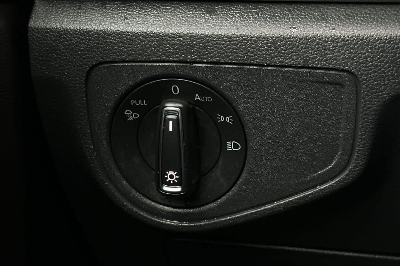 Thumbnail: 2021 Volkswagen Atlas - 30