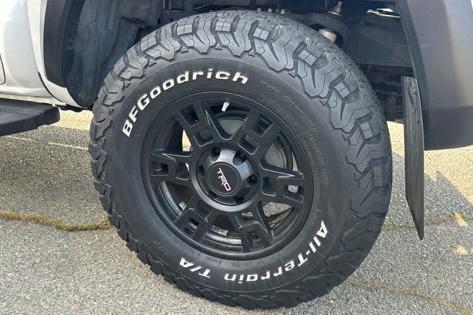 Thumbnail: 2018 Toyota Tacoma - 18