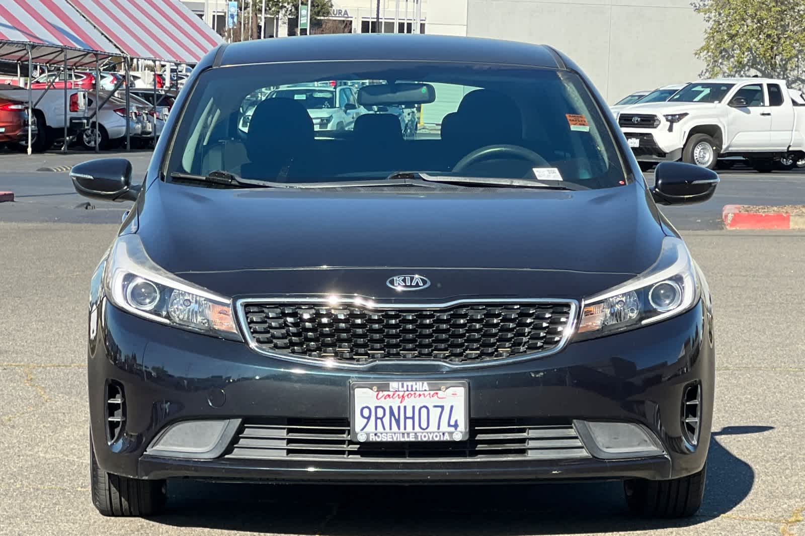 Thumbnail: 2017 Kia Forte - 10