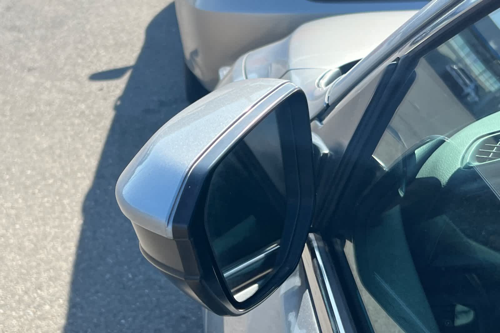 Thumbnail: 2019 Honda Insight - 19