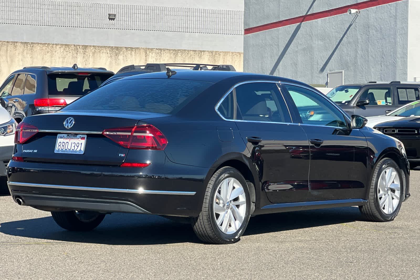 Thumbnail: 2018 Volkswagen Passat - 2