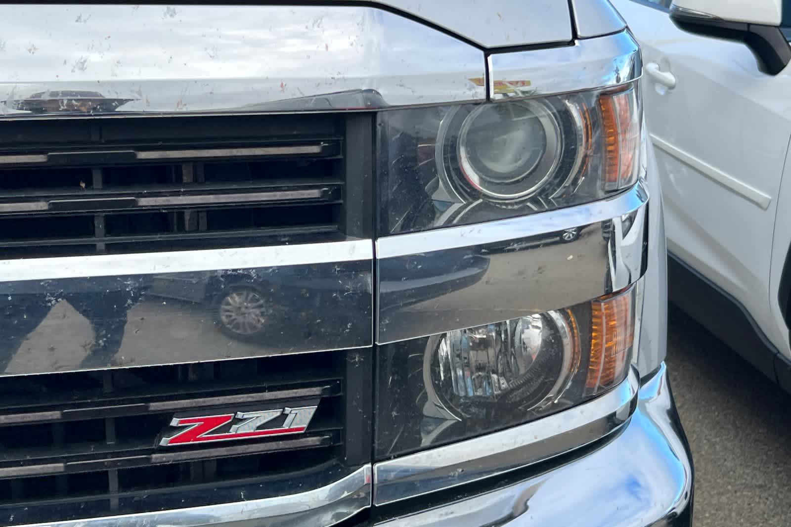 Thumbnail: 2015 Chevrolet Silverado 3500 - 10