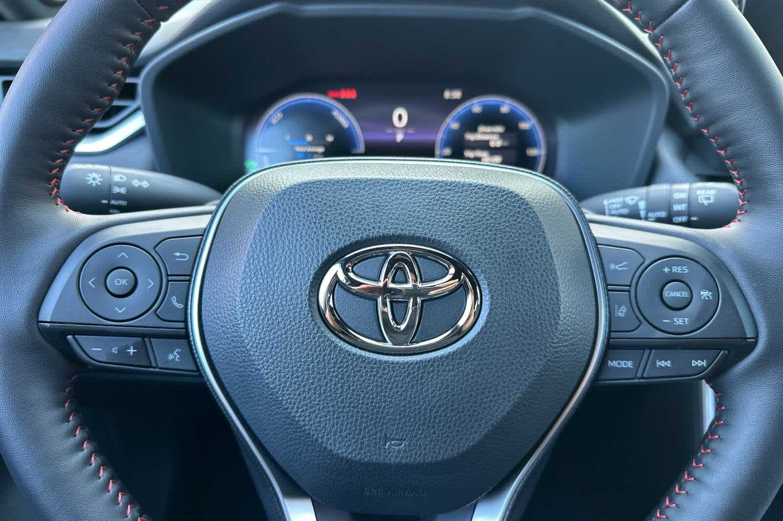 2025 Toyota RAV4 XSE 25