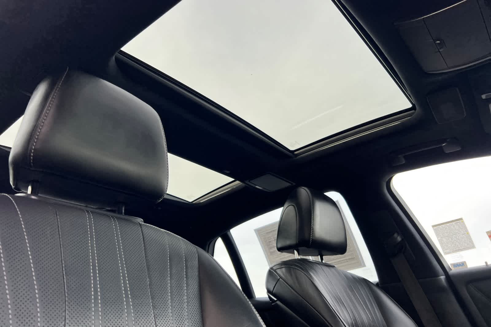 Thumbnail: 2018 Lexus LS - 17