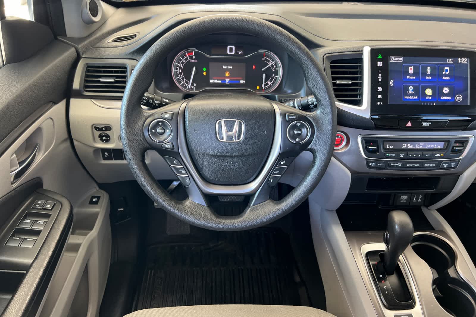 Thumbnail: 2016 Honda Pilot - 15