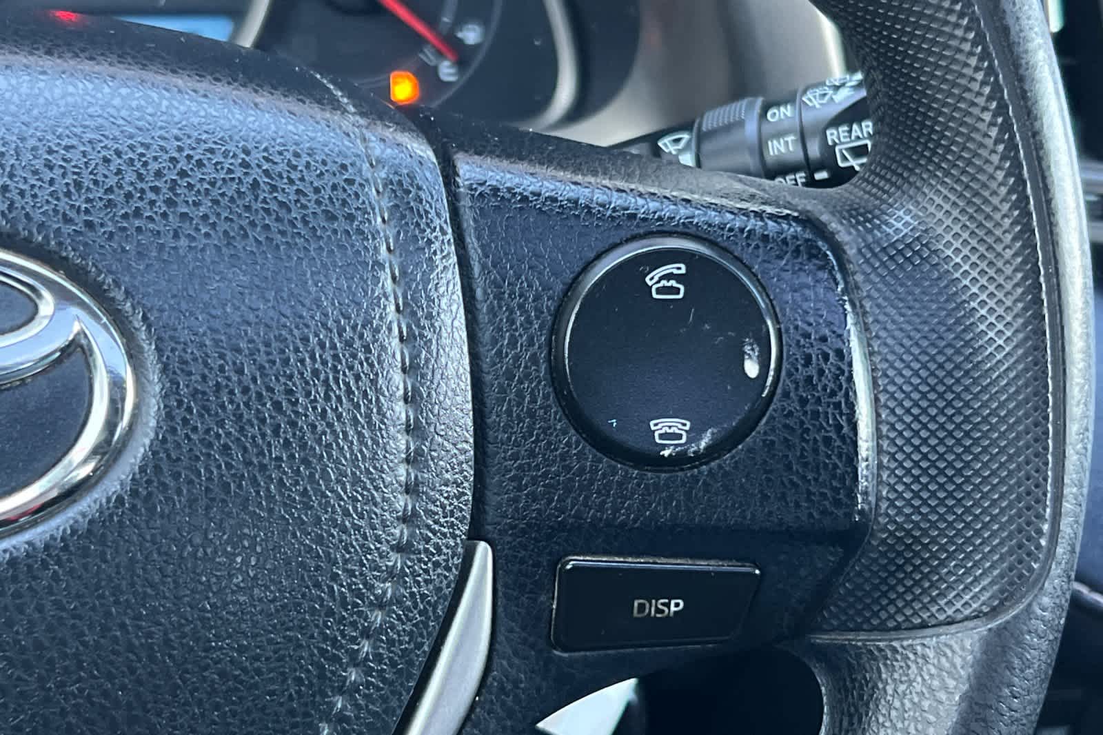 Thumbnail: 2013 Toyota RAV4 - 25