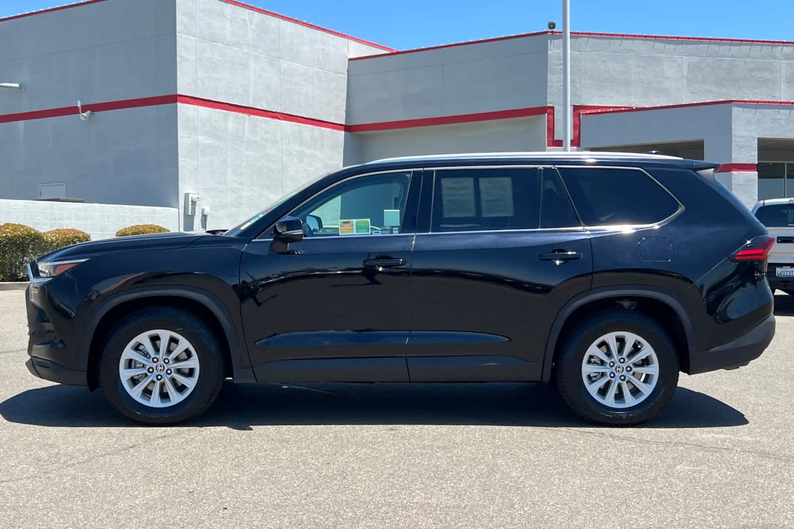 Thumbnail: 2025 Toyota Grand Highlander - 9
