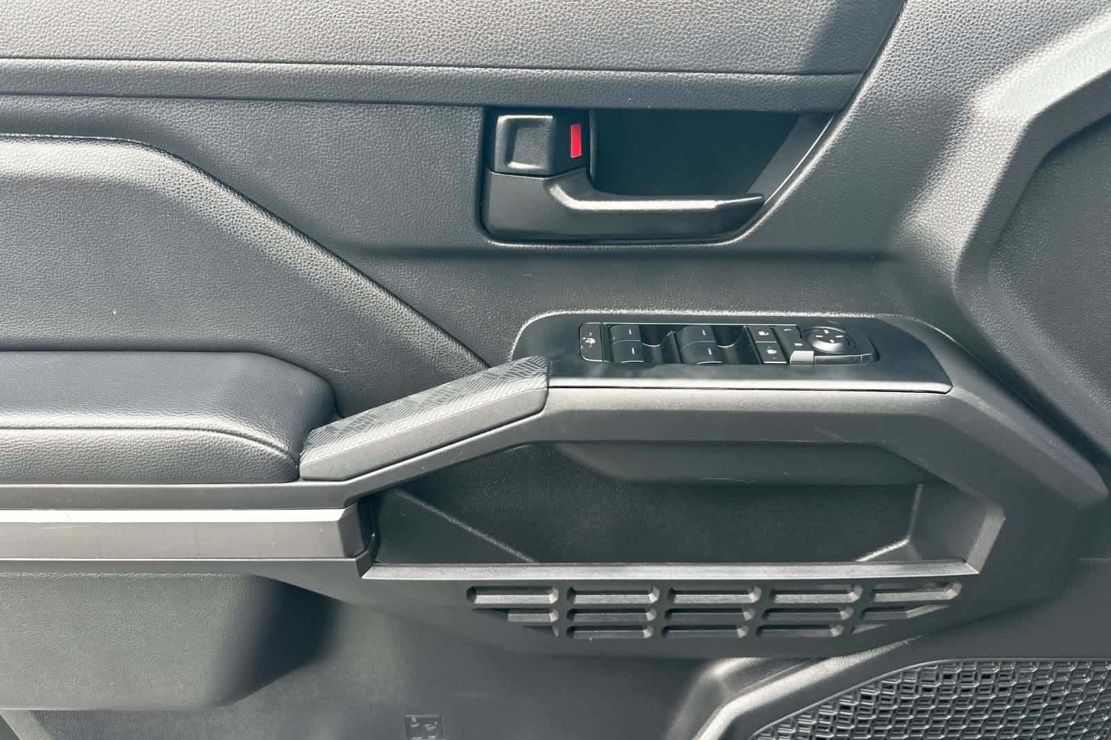 Thumbnail: 2025 Toyota Tacoma - 12