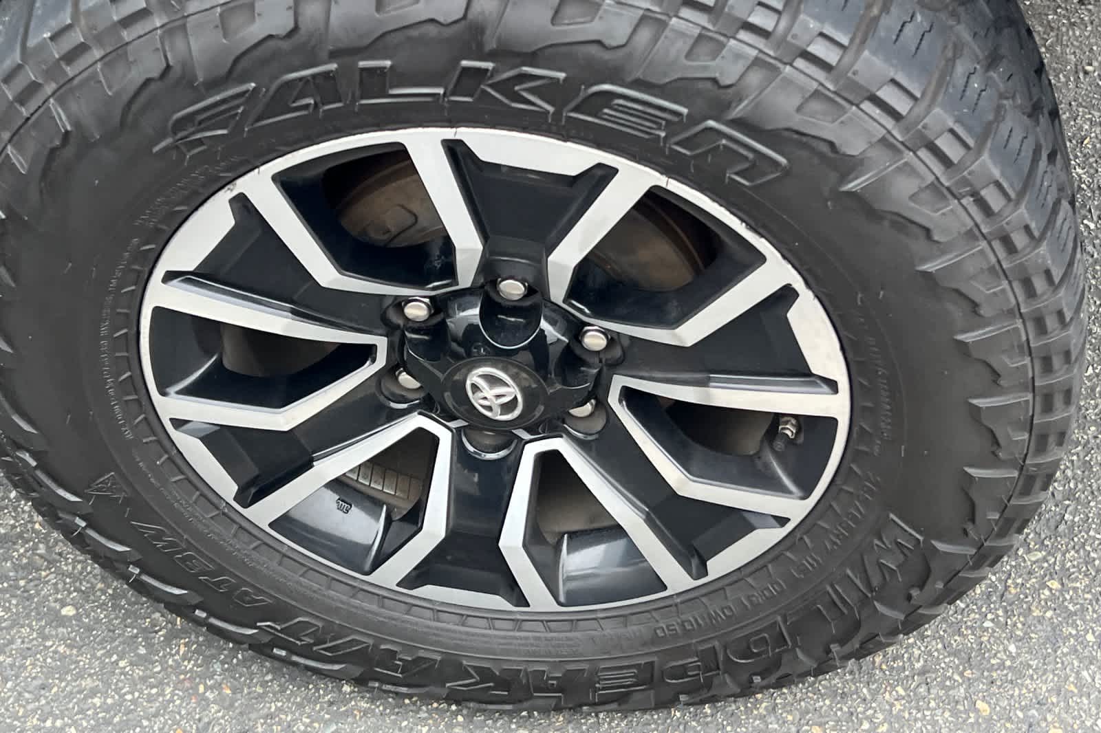 Thumbnail: 2020 Toyota Tacoma - 18