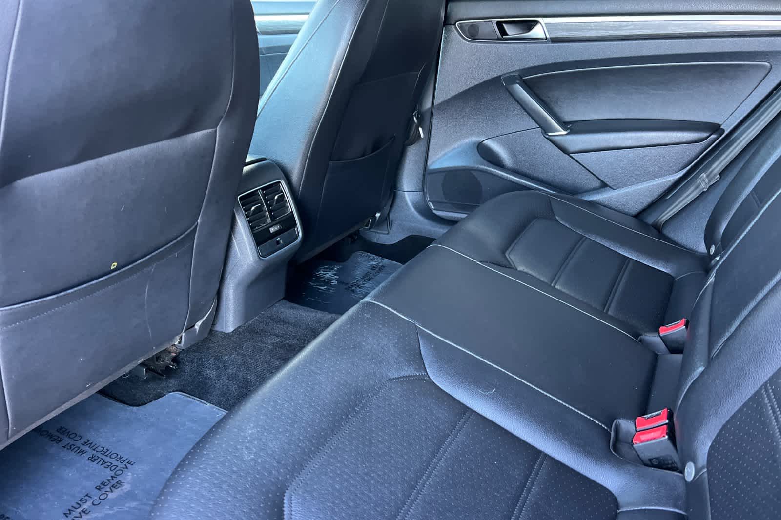 Thumbnail: 2018 Volkswagen Passat - 4