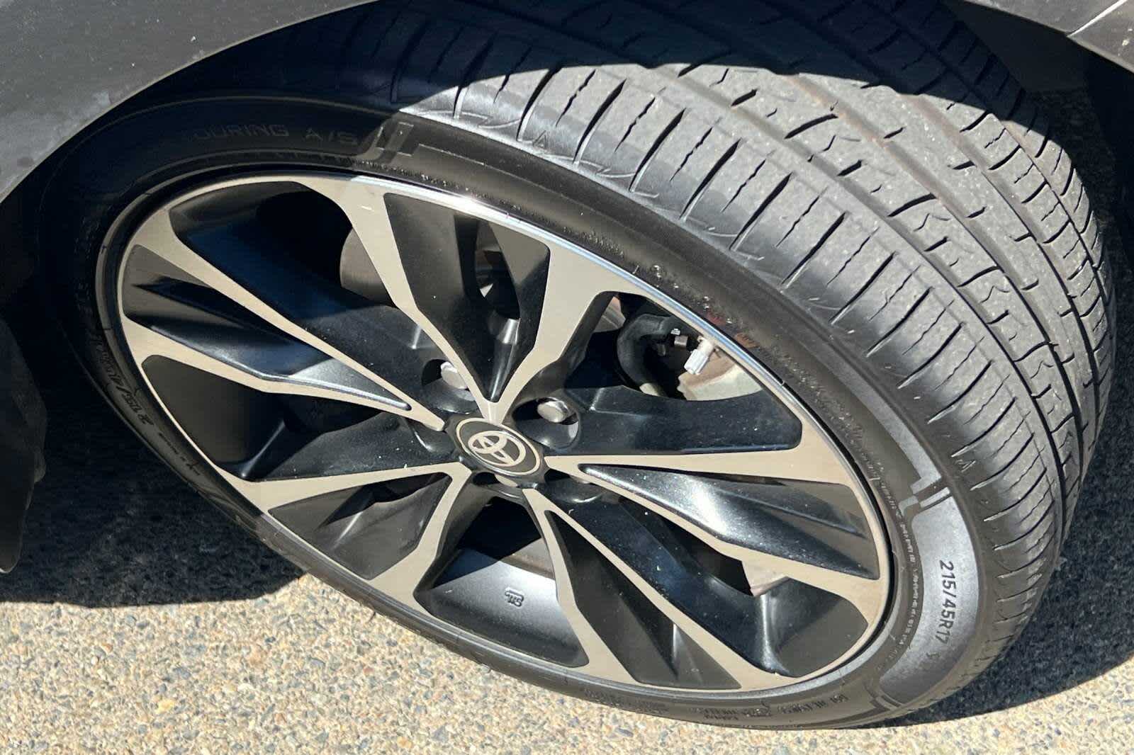 Thumbnail: 2018 Toyota Corolla - 12