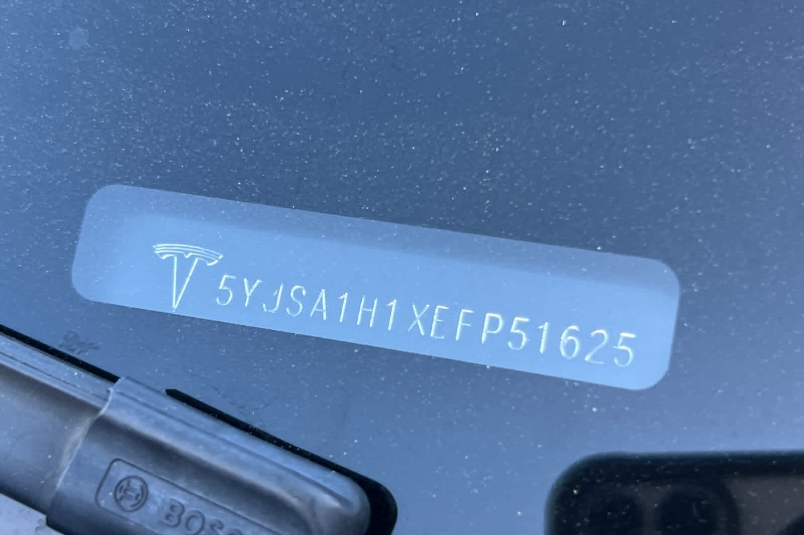 Thumbnail: 2014 Tesla Model S - 23