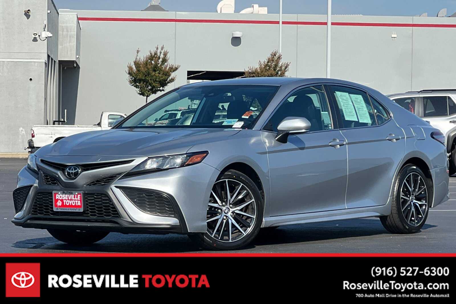 Thumbnail: 2022 Toyota Camry - 1