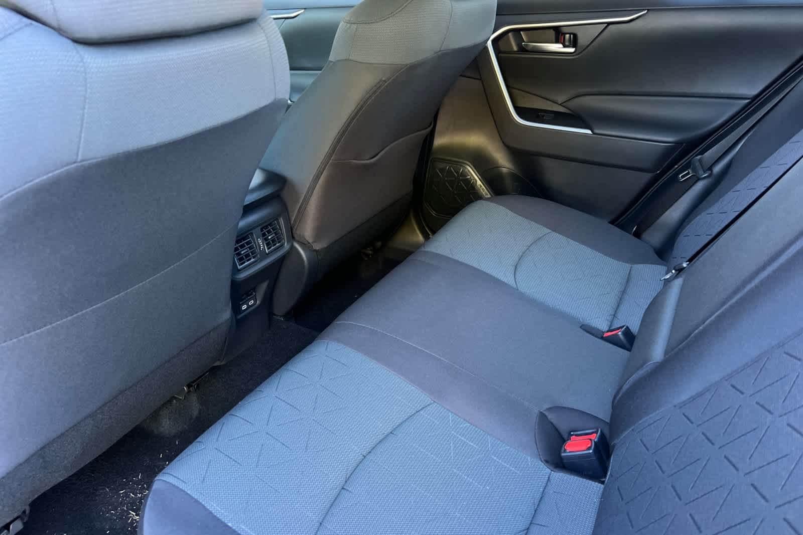 Thumbnail: 2025 Toyota RAV4 - 4