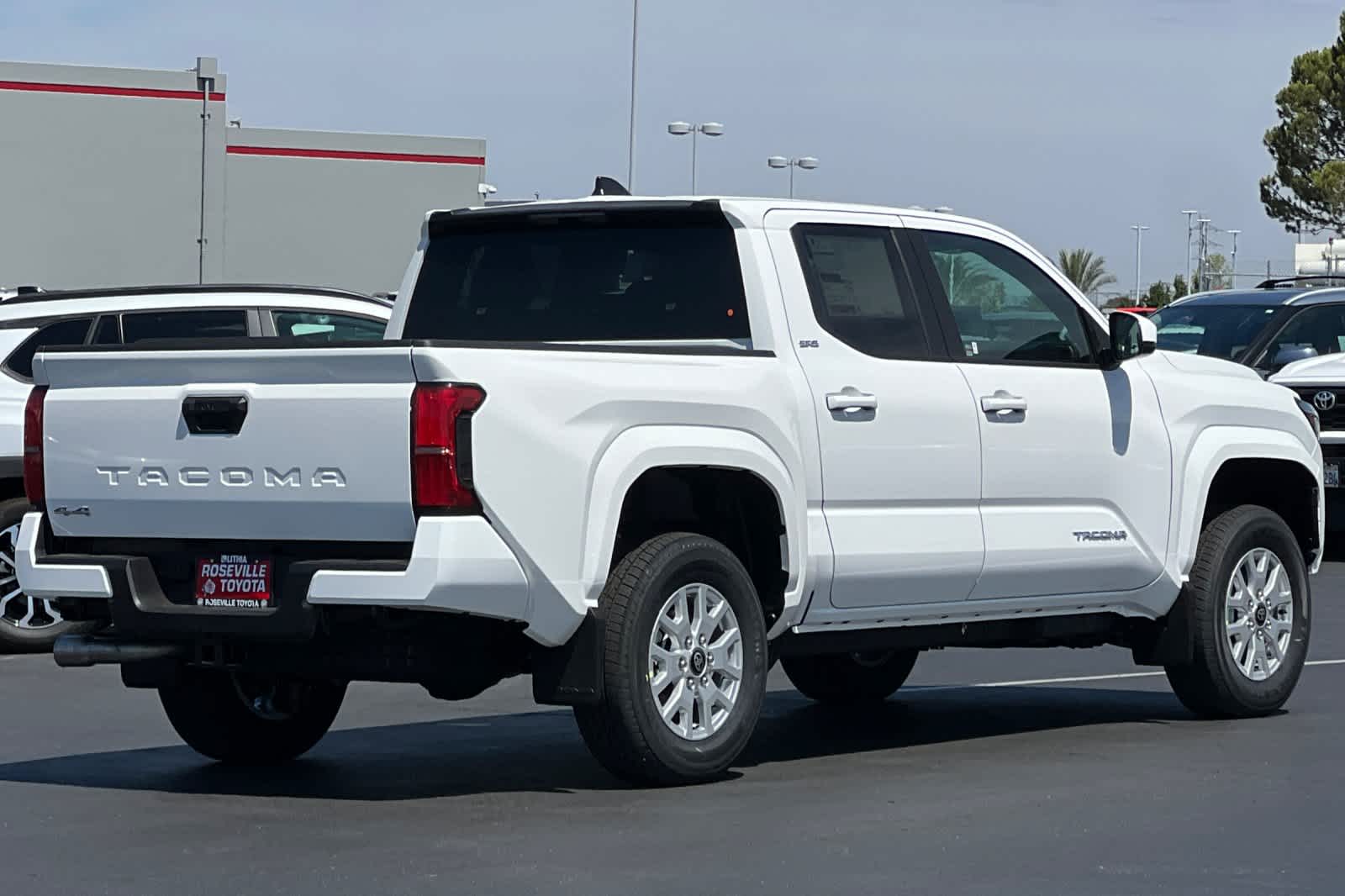 Thumbnail: 2025 Toyota Tacoma - 2