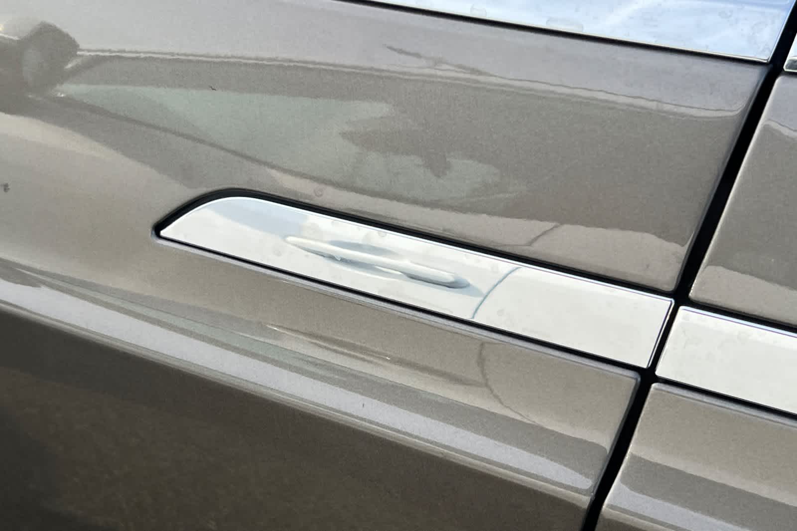 Thumbnail: 2016 Tesla Model X - 7