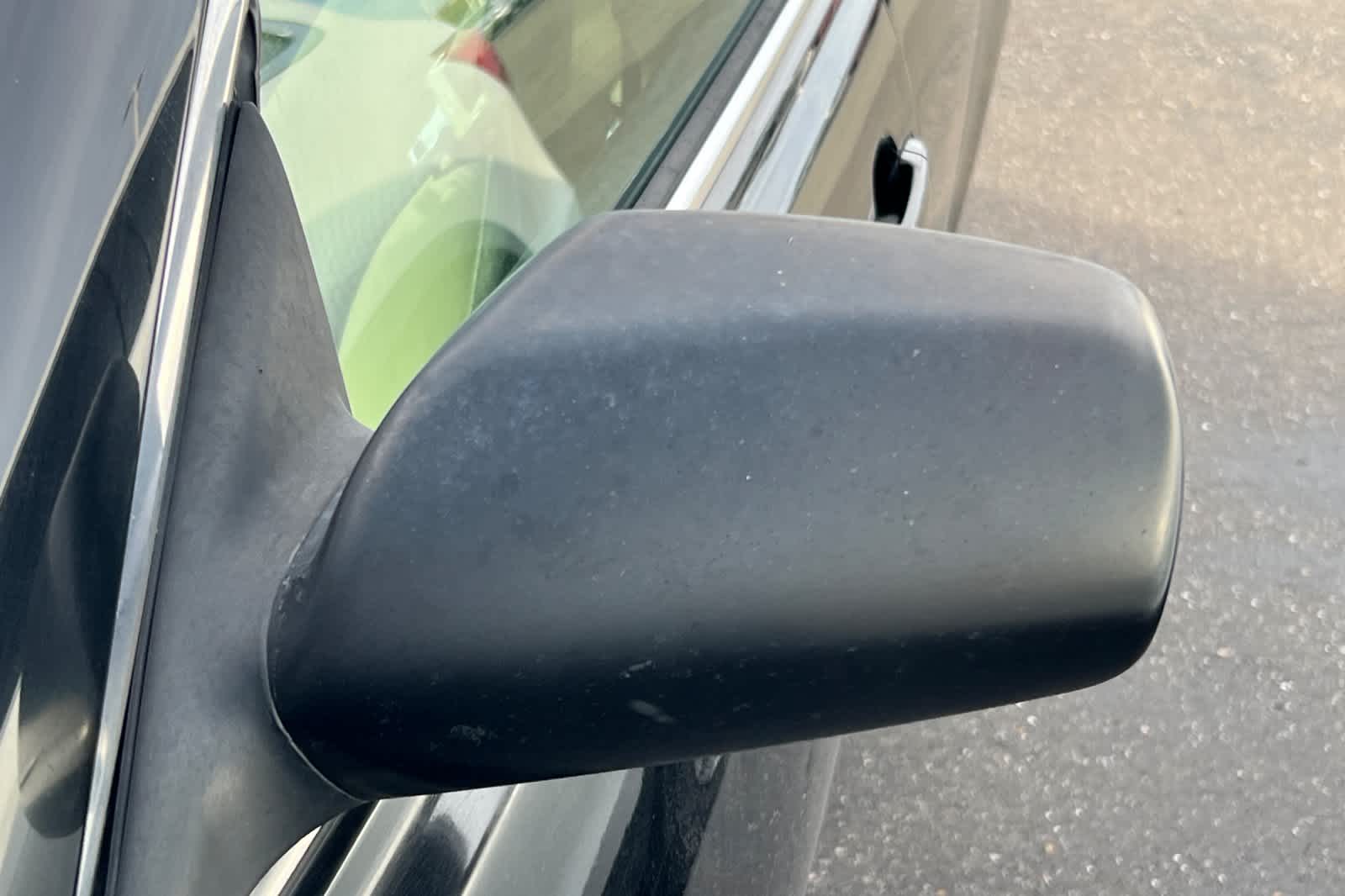 Thumbnail: 2011 Toyota Camry - 20