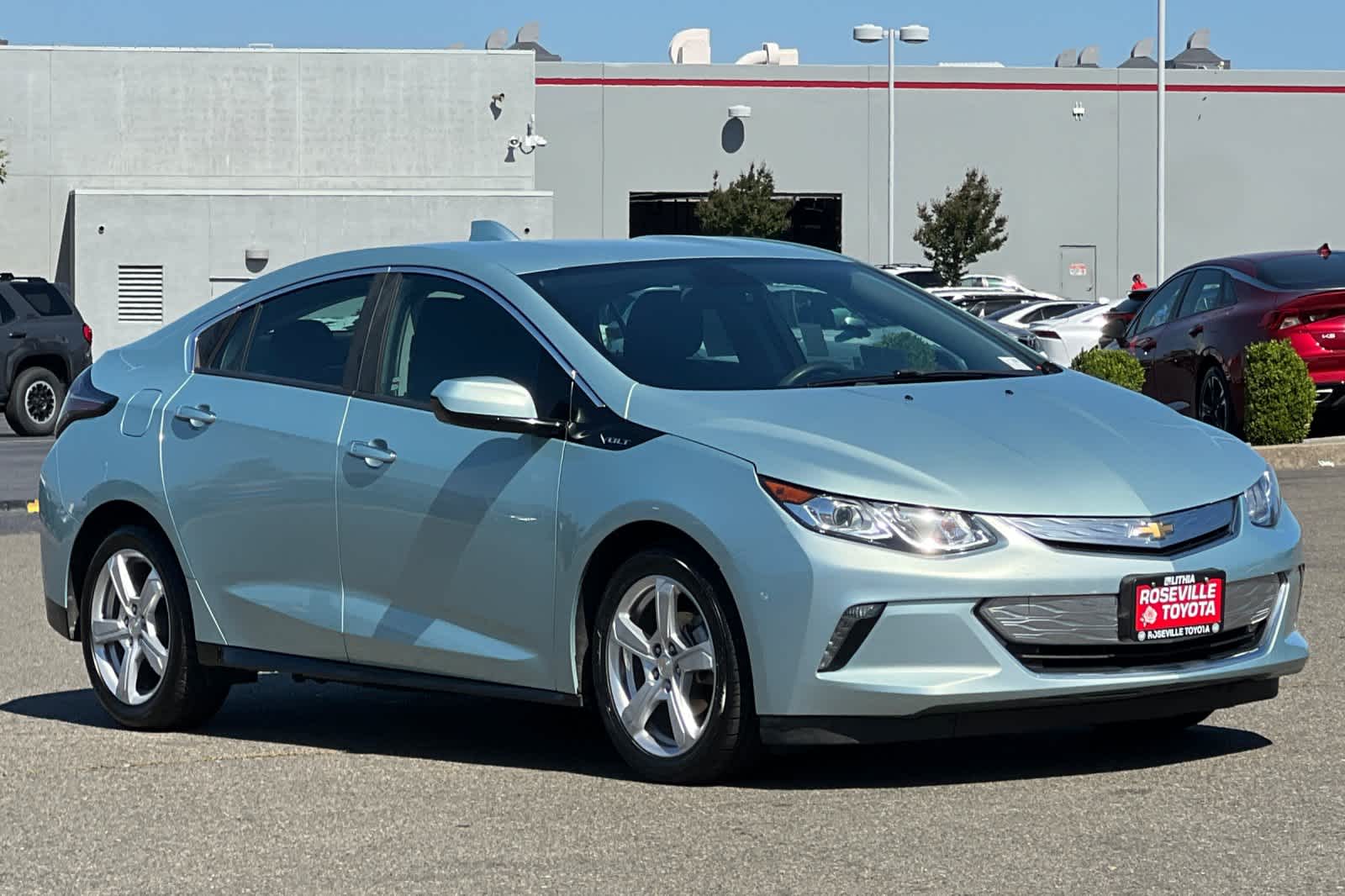 Thumbnail: 2018 Chevrolet Volt - 5