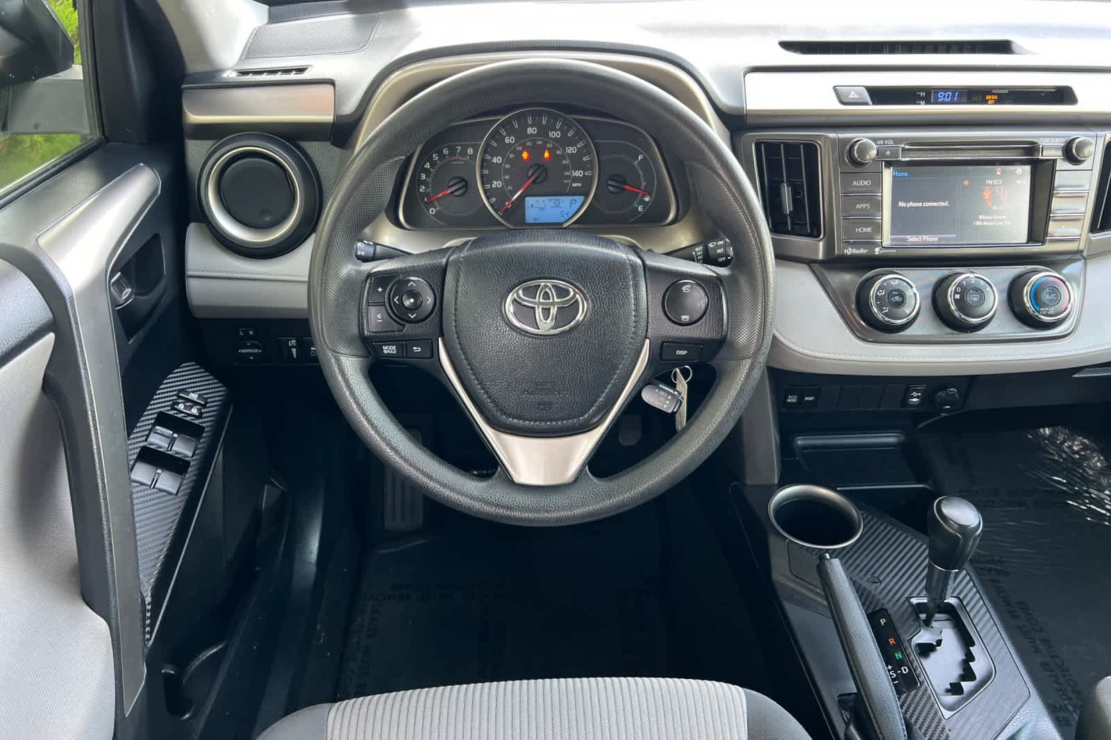 Thumbnail: 2015 Toyota RAV4 - 14