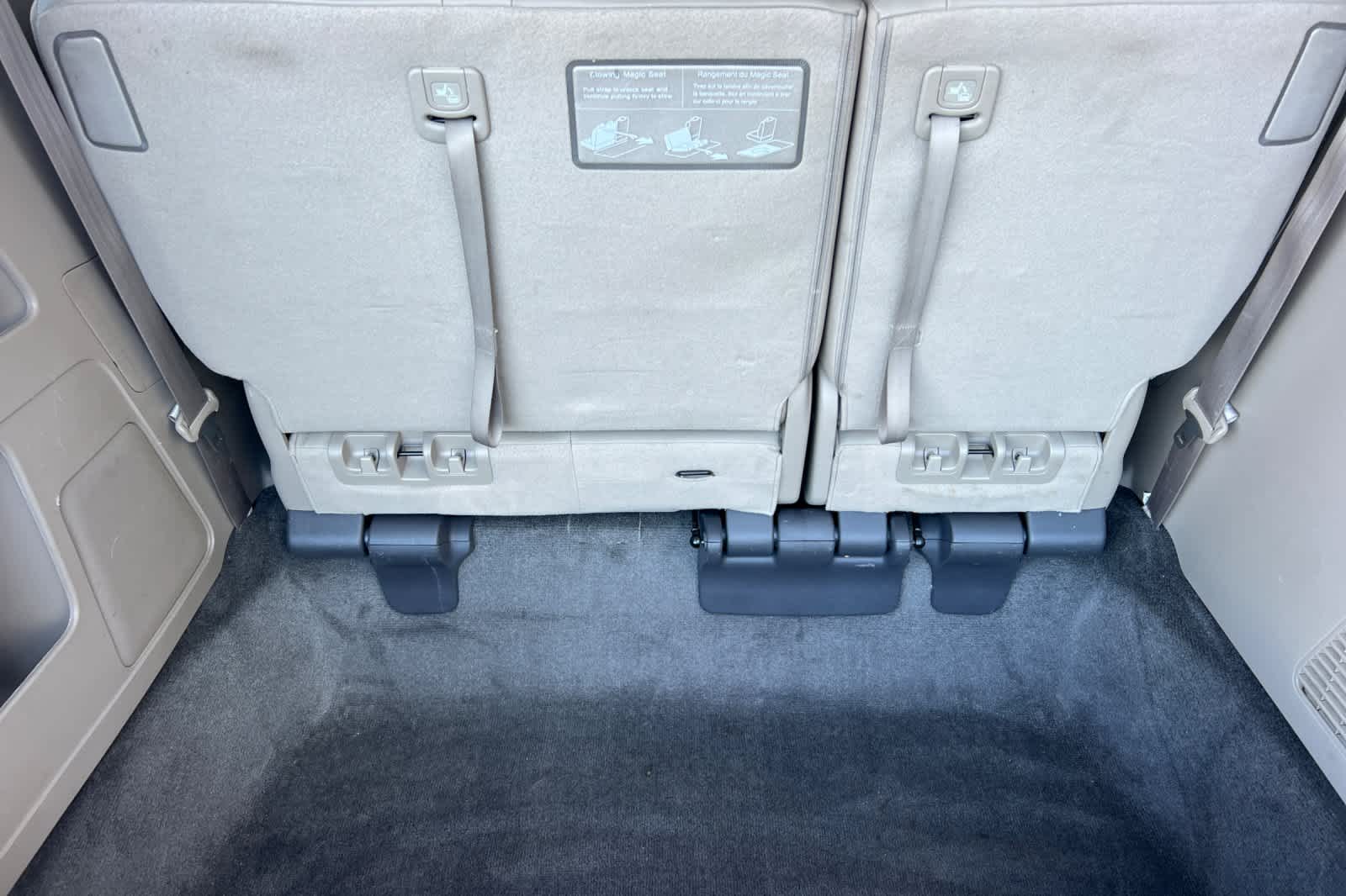 Thumbnail: 2016 Honda Odyssey - 17