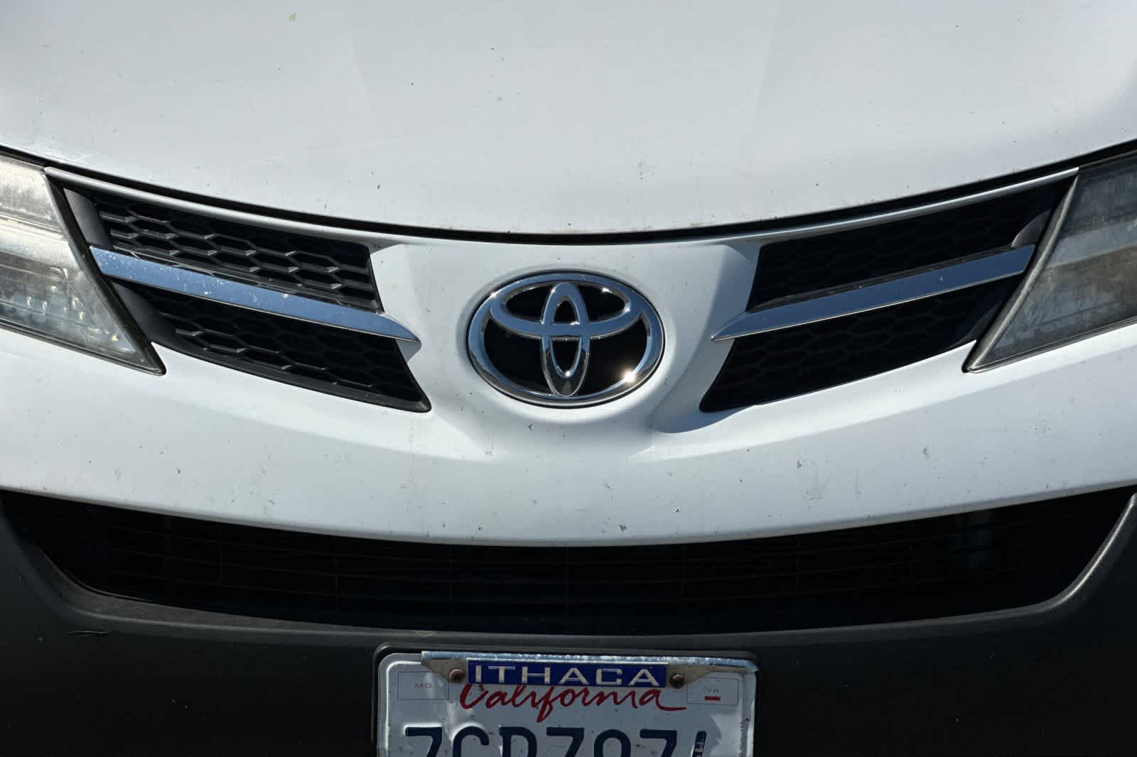 Thumbnail: 2014 Toyota RAV4 - 10