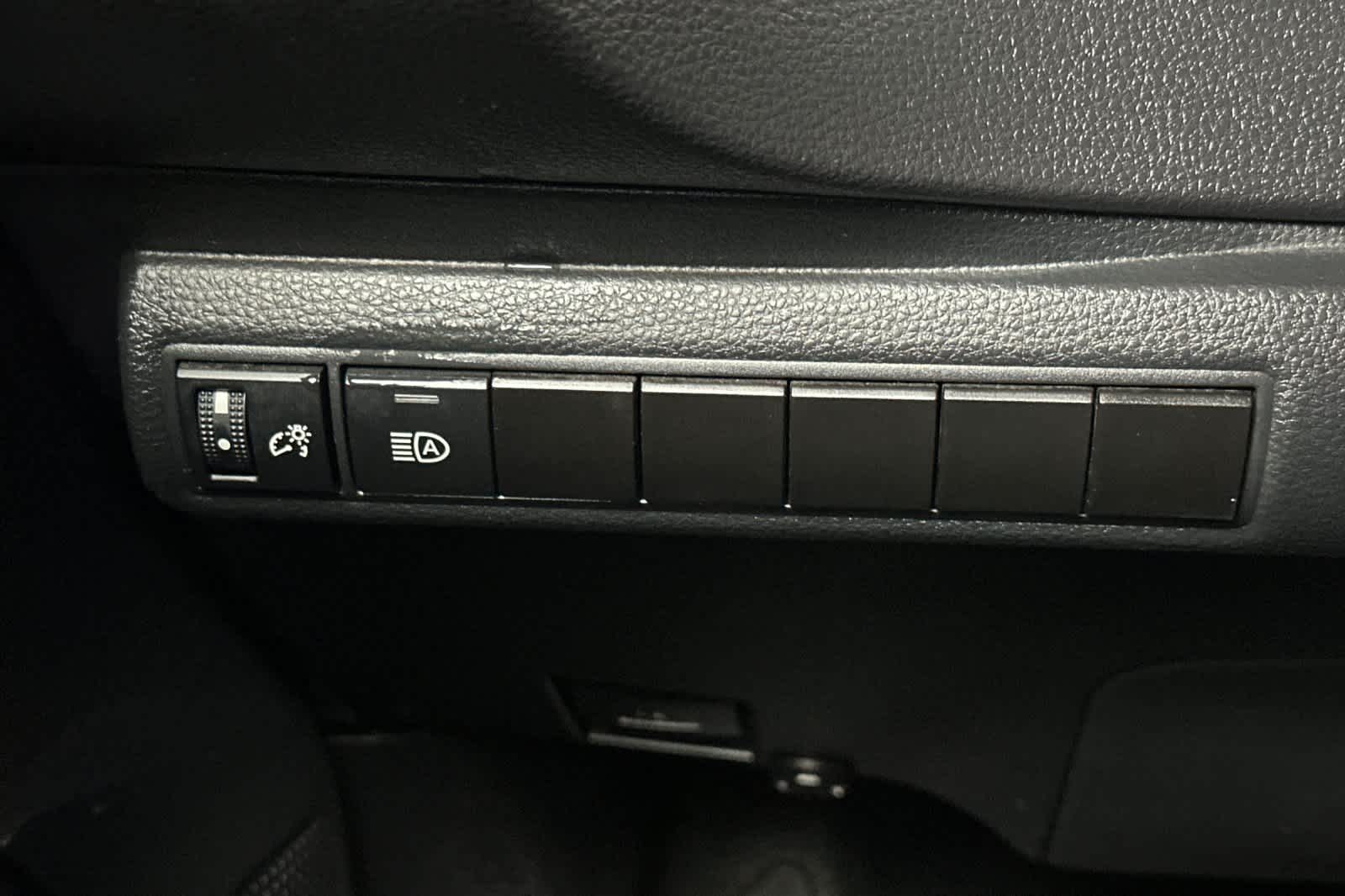 Thumbnail: 2024 Toyota Corolla - 30