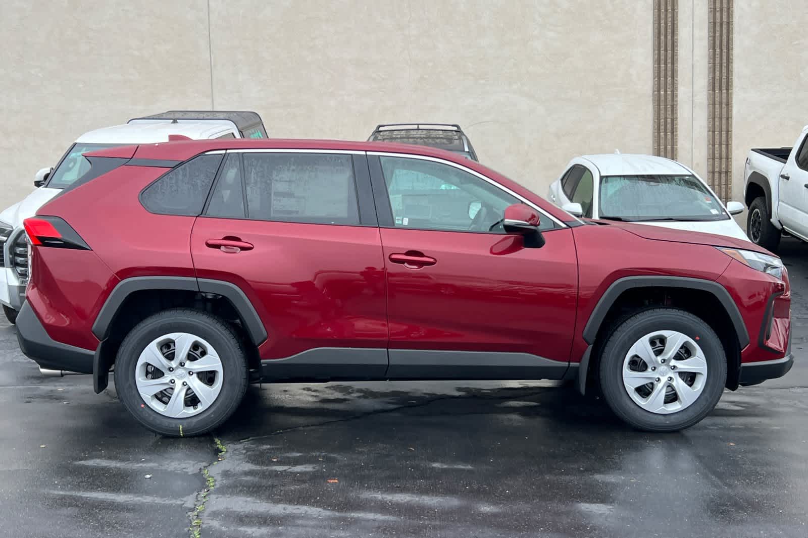 Thumbnail: 2025 Toyota RAV4 - 8